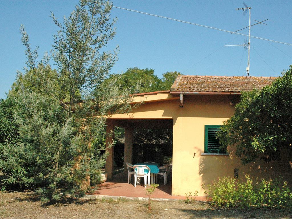 Casa Del Mandorlo Apartment Марина ди Кампо Стая снимка